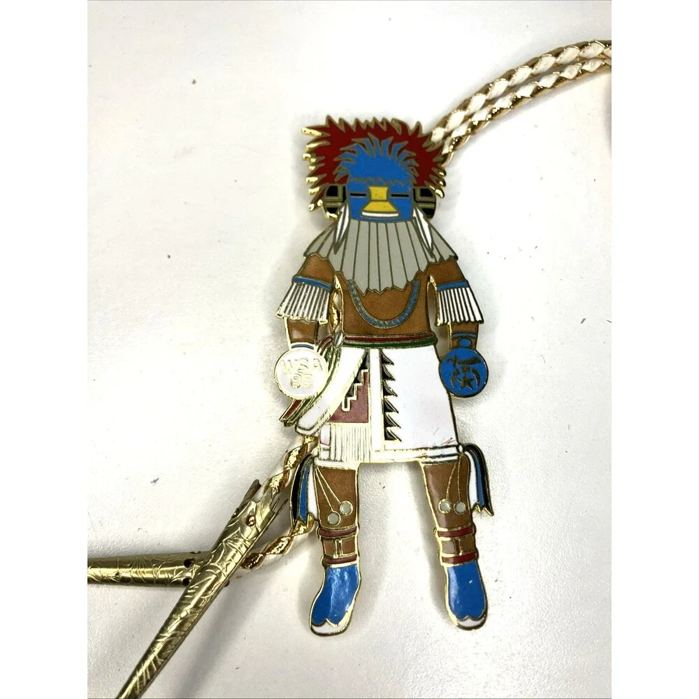 Unbranded bolo tie